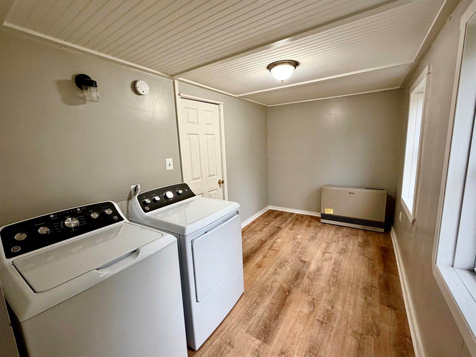 307 Main Street, Ellsworth, ME 04605