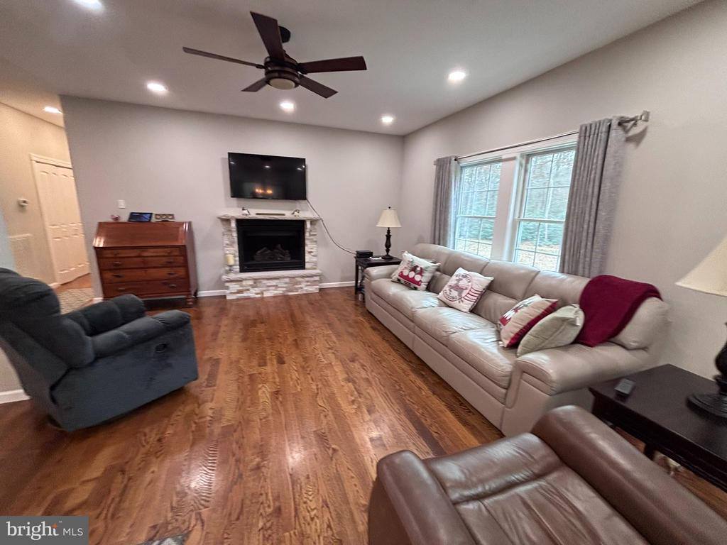 955 Nugentown Road, Little Egg Harbor Township, NJ 08087