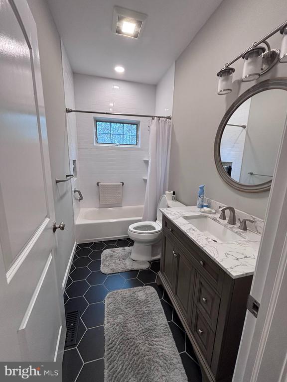 955 Nugentown Road, Little Egg Harbor Township, NJ 08087