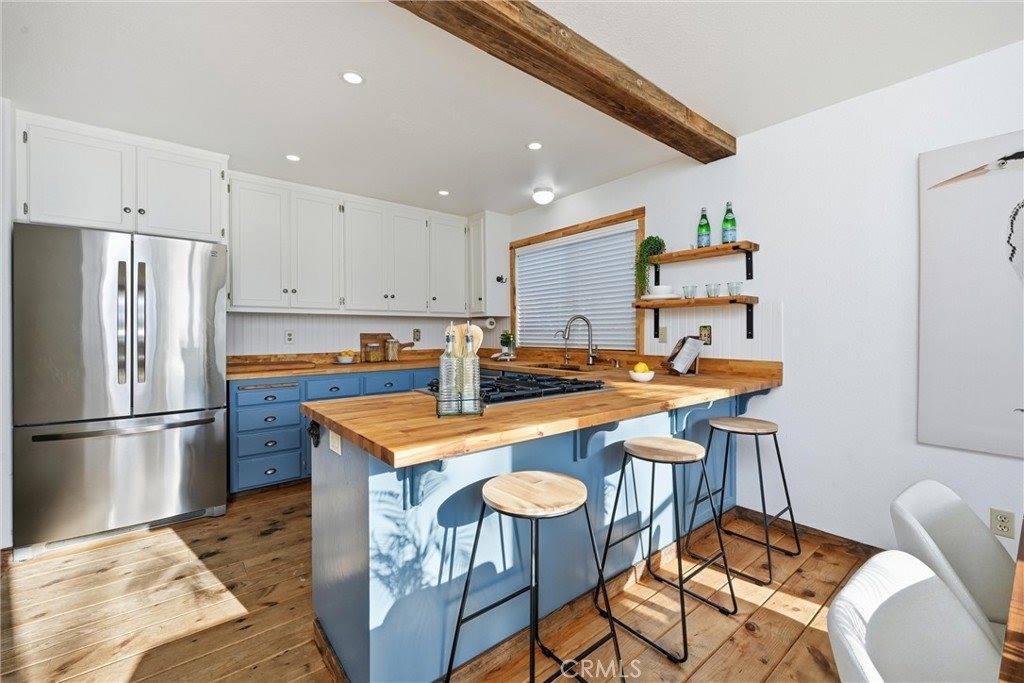 18752 North Shore, Hidden Valley Lake, CA 95467