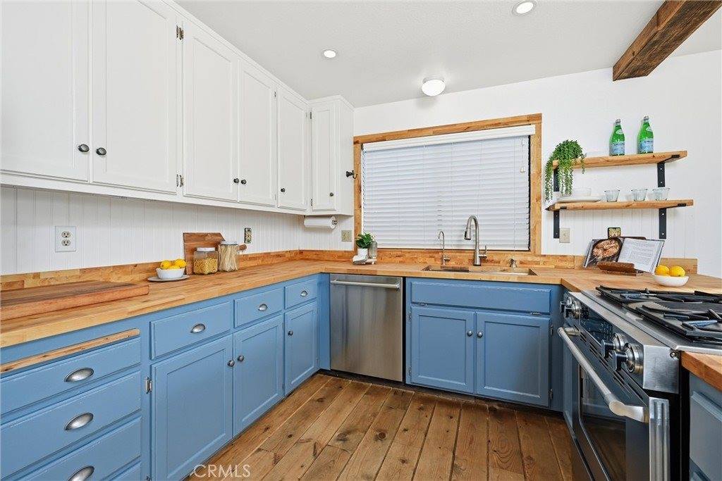 18752 North Shore, Hidden Valley Lake, CA 95467