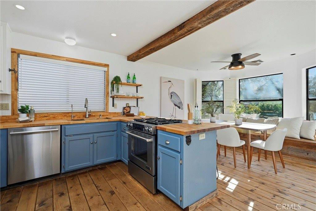 18752 North Shore, Hidden Valley Lake, CA 95467