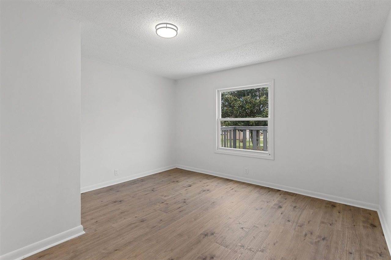 553 Lake Road, Bowling Green, KY 42101