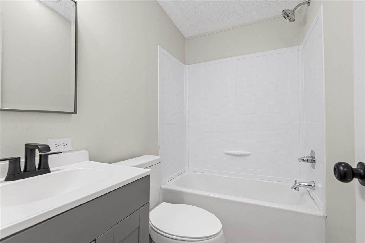 553 Lake Road, Bowling Green, KY 42101