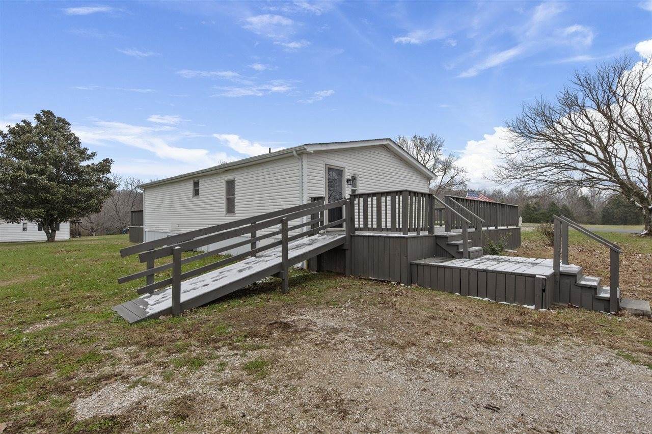 553 Lake Road, Bowling Green, KY 42101