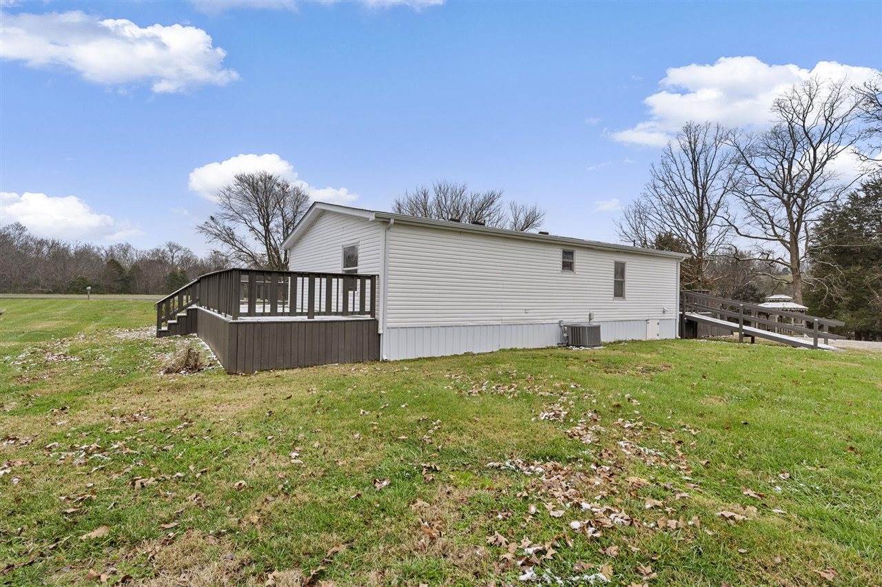 553 Lake Road, Bowling Green, KY 42101