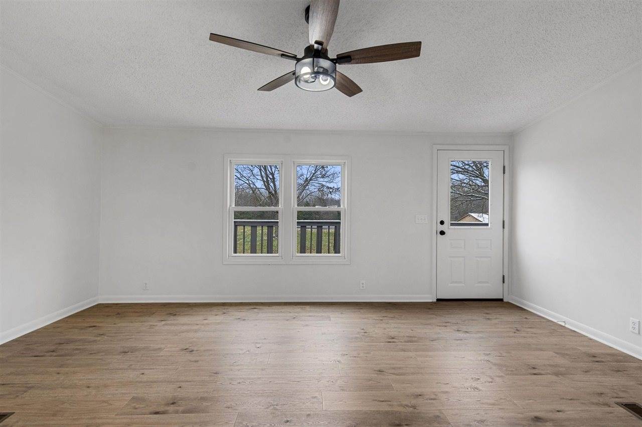 553 Lake Road, Bowling Green, KY 42101