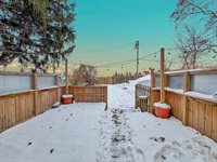 813 West Cleveland Street, Freeport, IL 61032