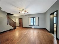 813 West Cleveland Street, Freeport, IL 61032