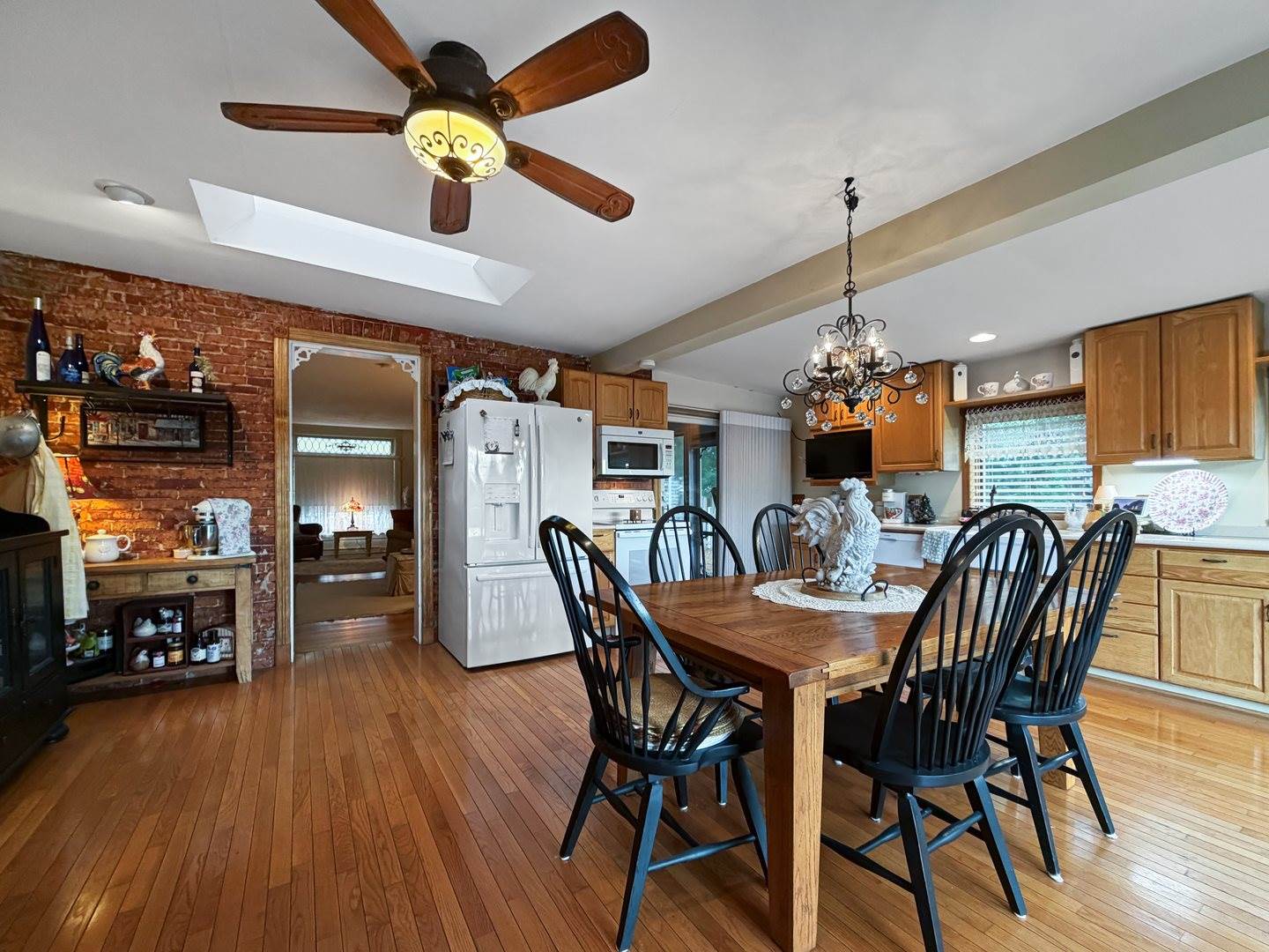 110 West Mason Street, Lena, IL 61048