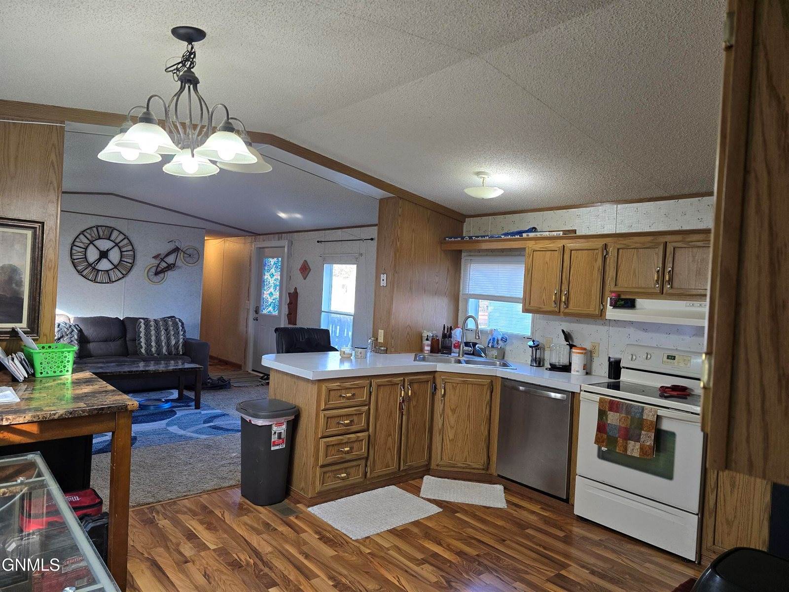3103 Twin City Drive, Mandan, ND 58554