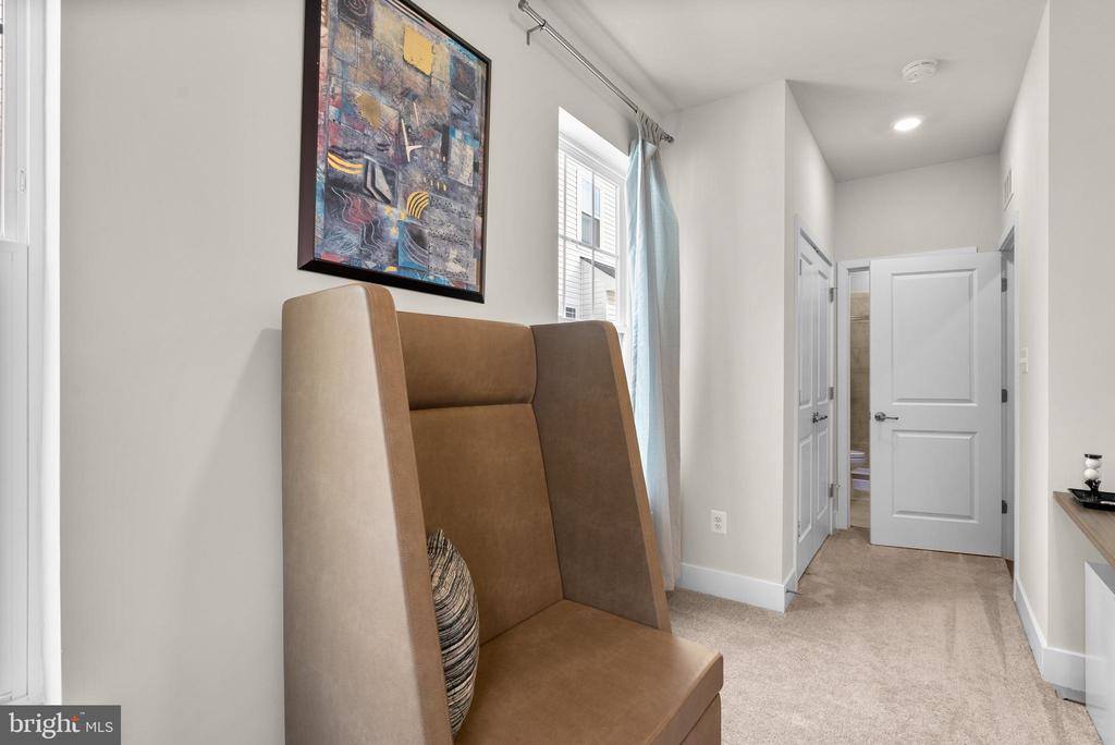 4148 Charles Dickens Dr, White Plains, MD 20695