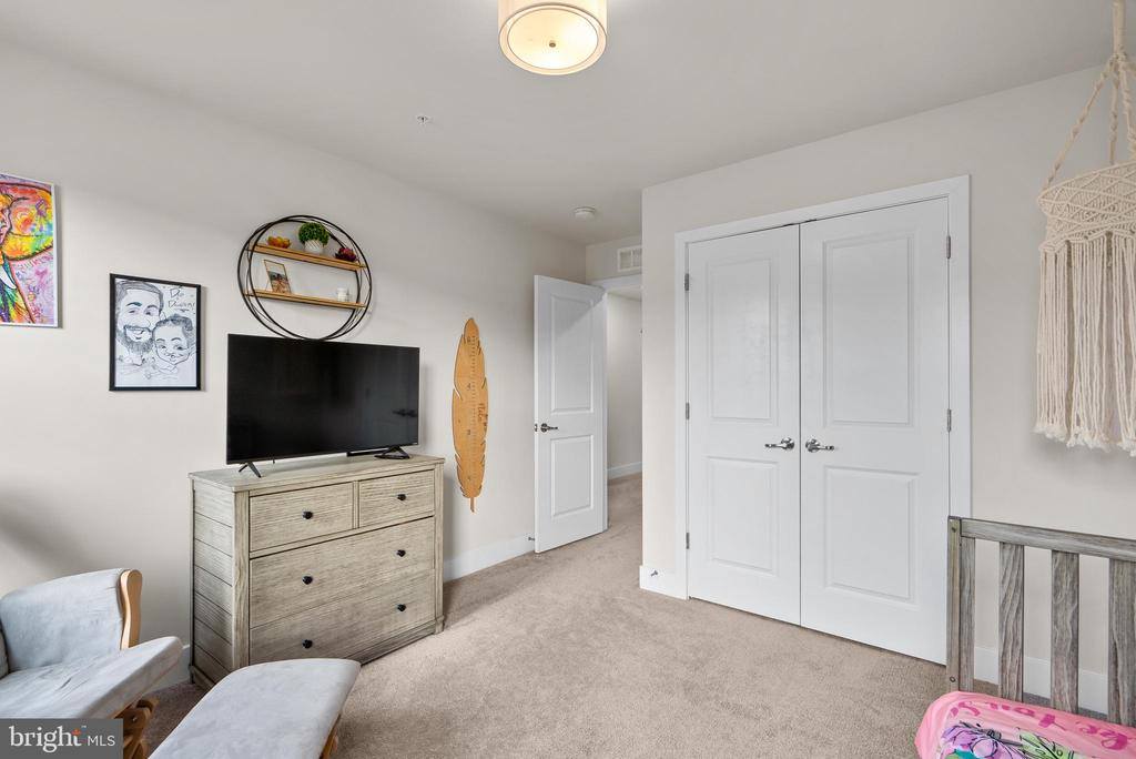 4148 Charles Dickens Dr, White Plains, MD 20695