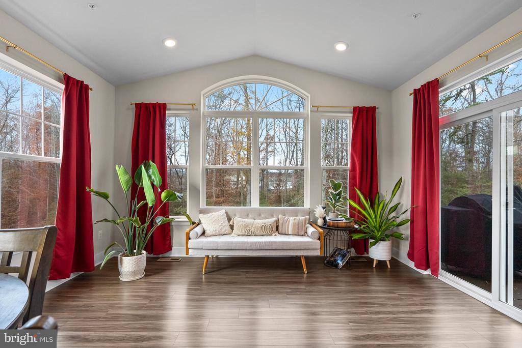 4148 Charles Dickens Dr, White Plains, MD 20695