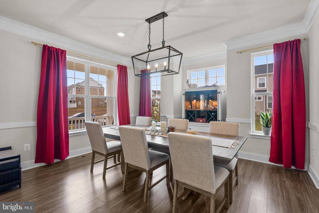 4148 Charles Dickens Dr, White Plains, MD 20695