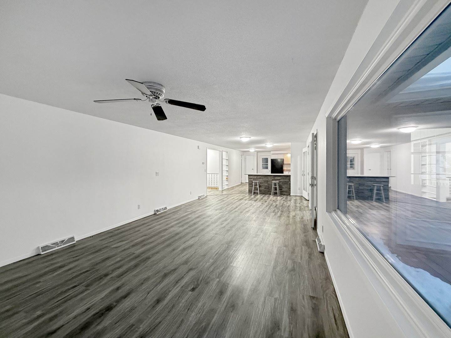 7980 East Ridott Road, Ridott, IL 61067