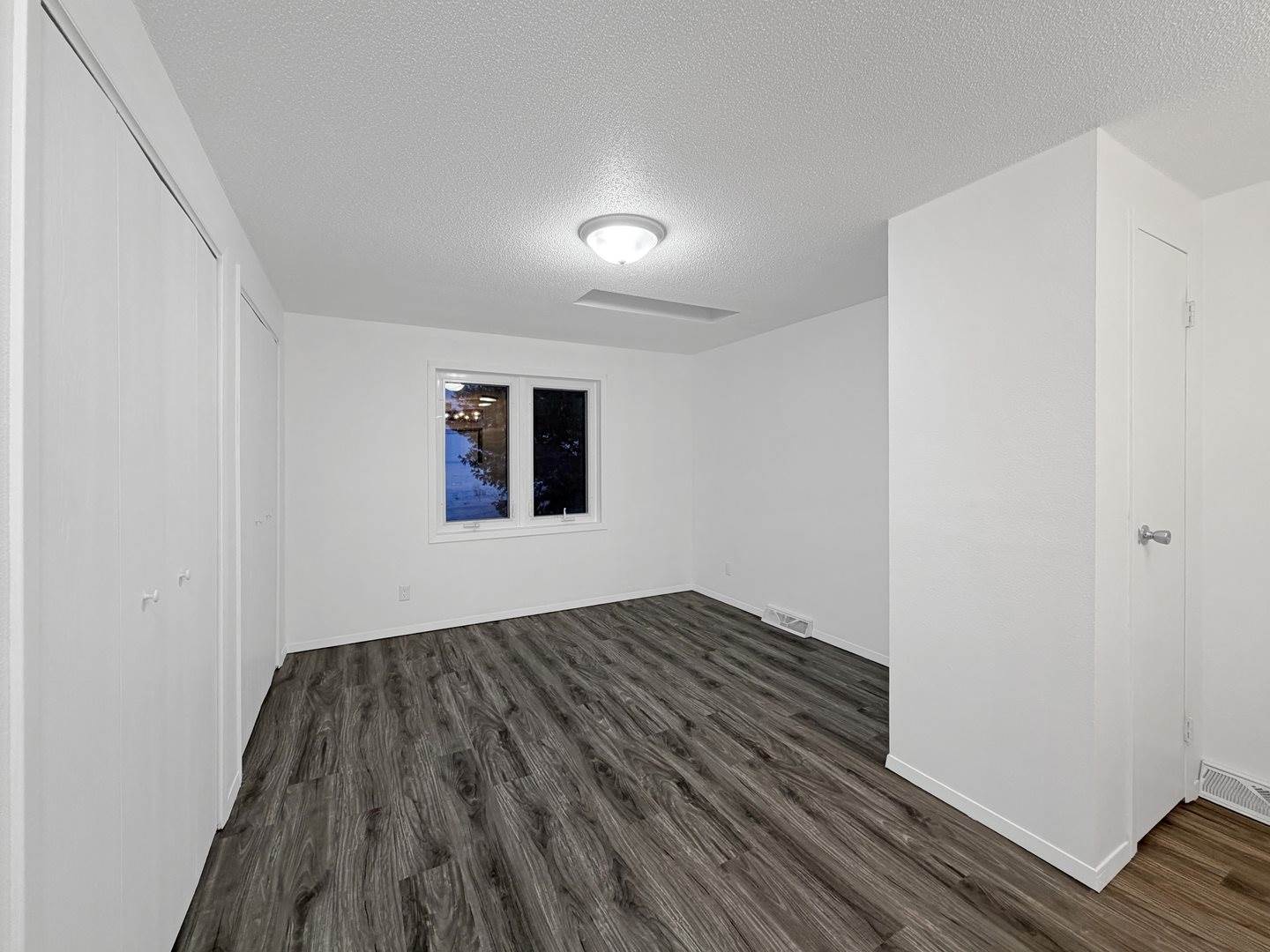 7980 East Ridott Road, Ridott, IL 61067