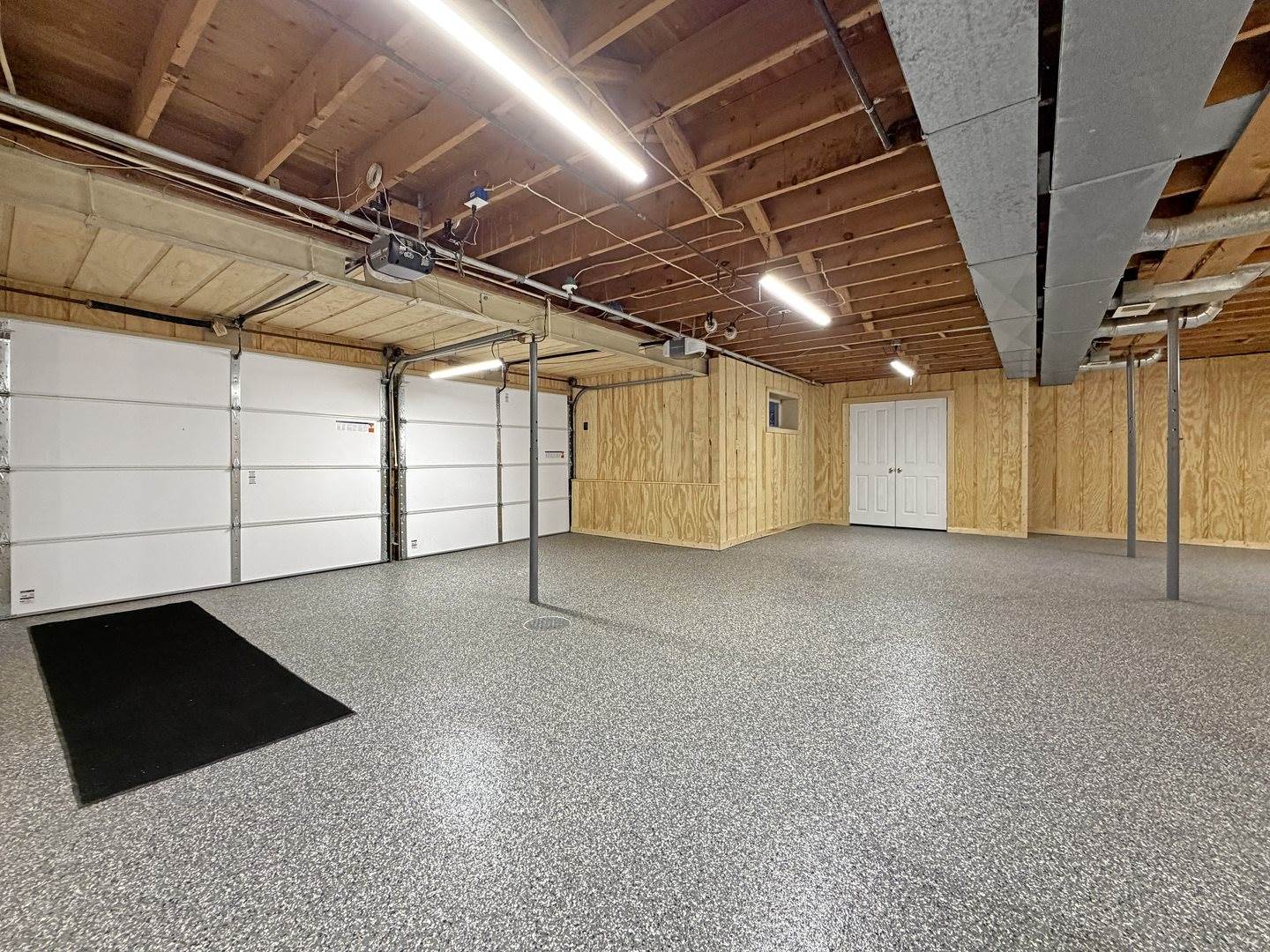 7980 East Ridott Road, Ridott, IL 61067