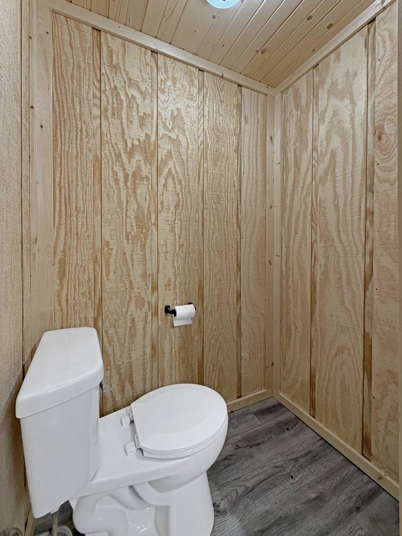 7980 East Ridott Road, Ridott, IL 61067