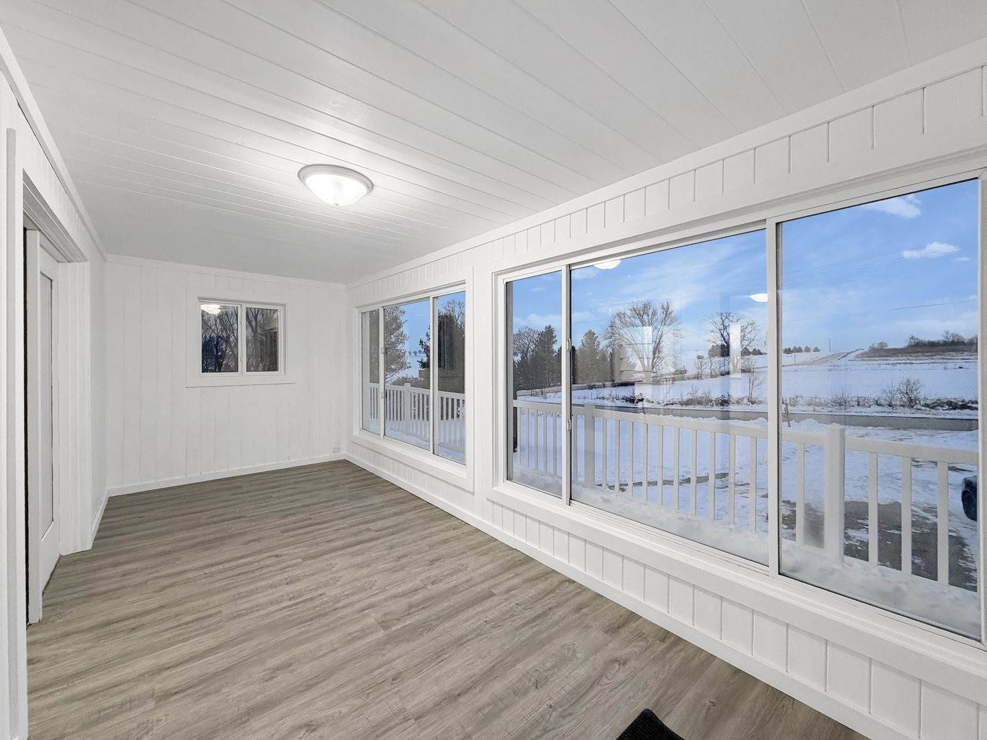 7980 East Ridott Road, Ridott, IL 61067