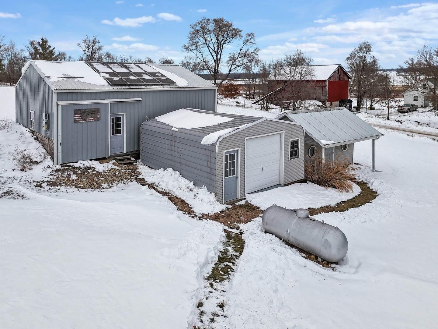 7980 East Ridott Road, Ridott, IL 61067