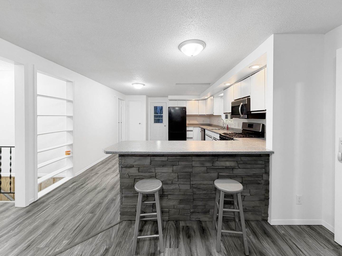 7980 East Ridott Road, Ridott, IL 61067