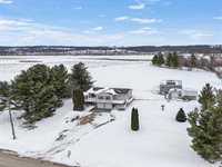 7980 East Ridott Road, Ridott, IL 61067