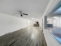 7980 East Ridott Road, Ridott, IL 61067