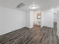 7980 East Ridott Road, Ridott, IL 61067