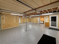 7980 East Ridott Road, Ridott, IL 61067