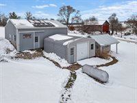 7980 East Ridott Road, Ridott, IL 61067