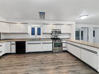 7980 East Ridott Road, Ridott, IL 61067