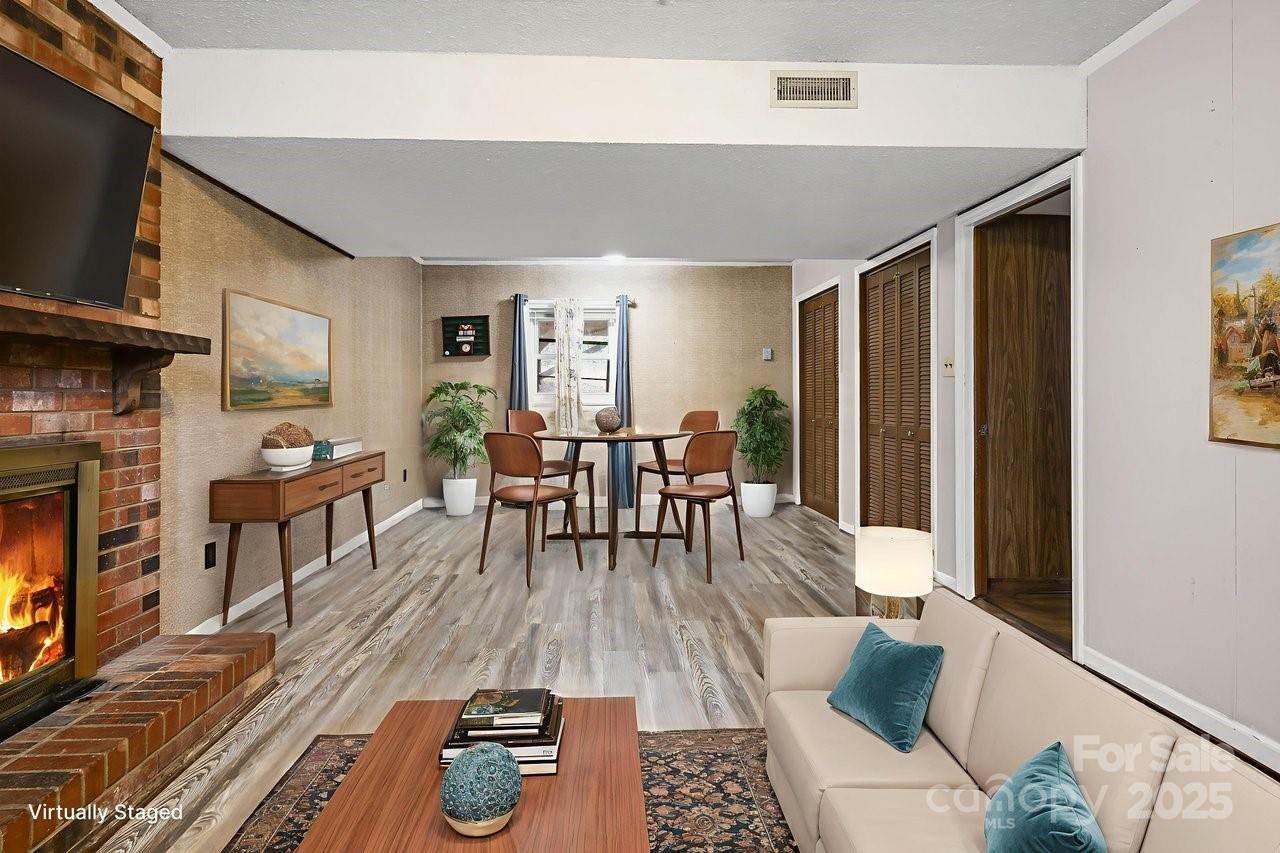 118 Brookmeade Drive, Statesville, NC 28625