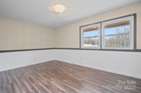 118 Brookmeade Drive, Statesville, NC 28625