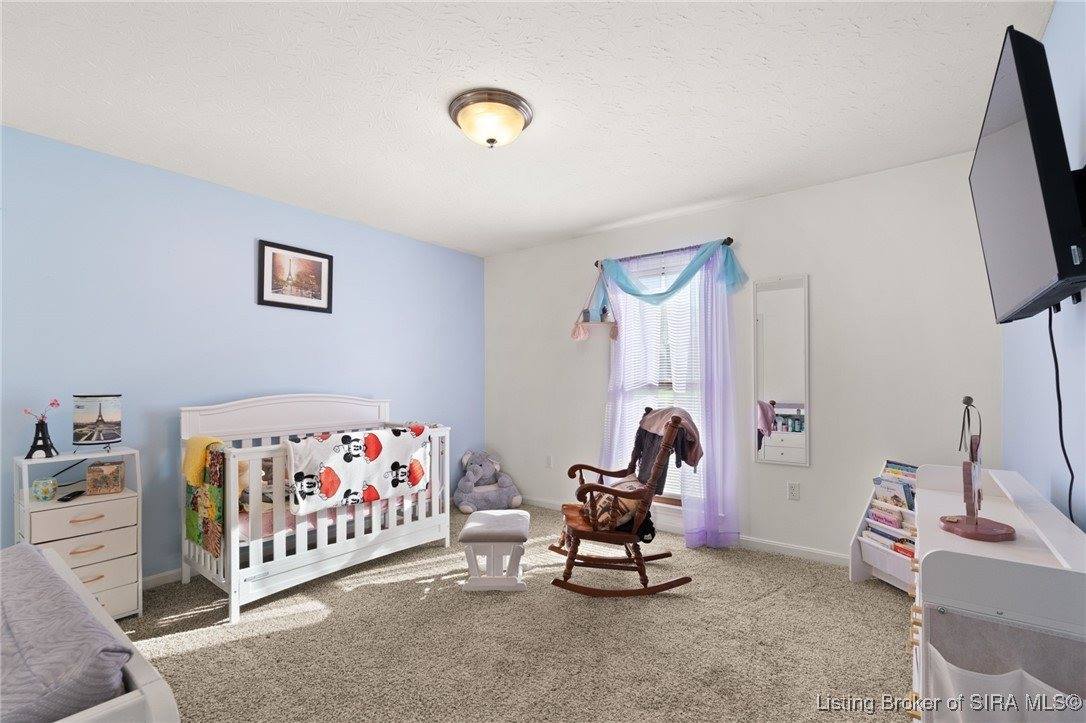 9404 Hunters Ridge Drive, Georgetown, IN 47122