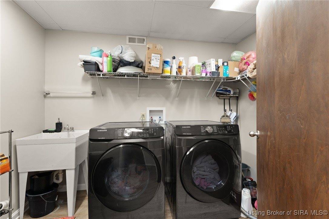 9404 Hunters Ridge Drive, Georgetown, IN 47122