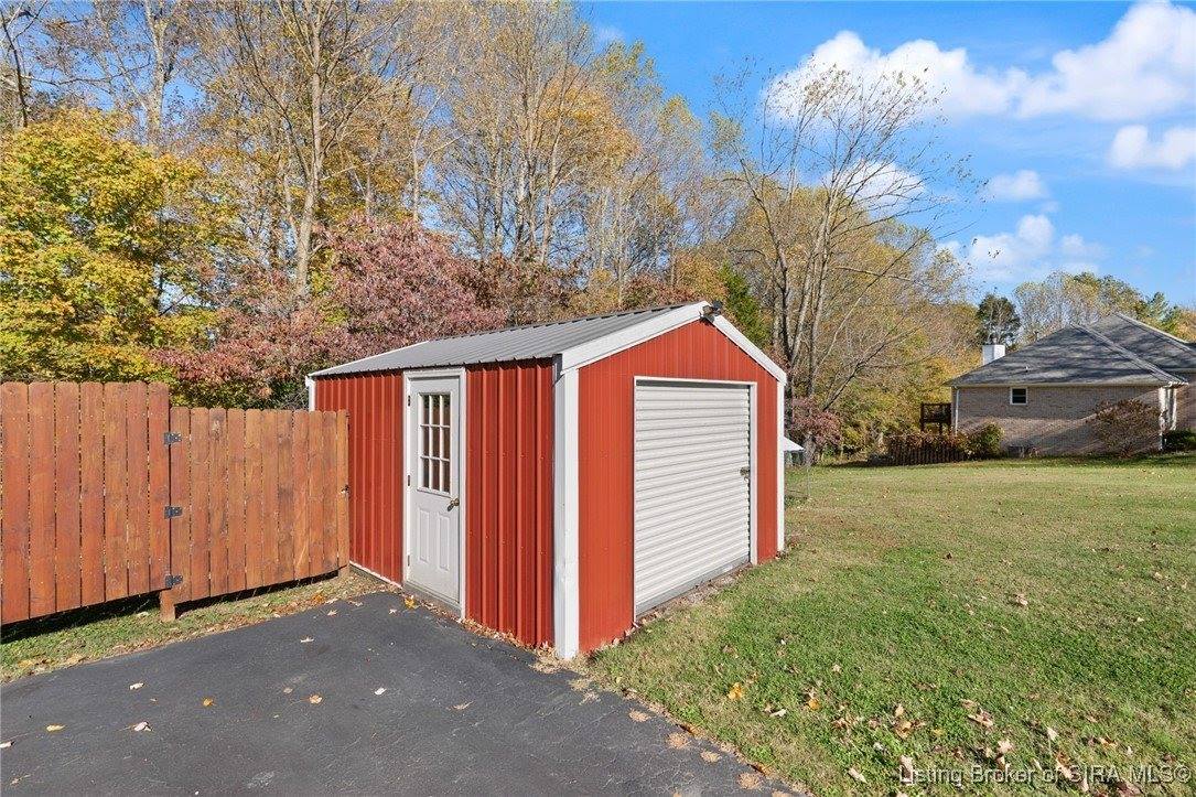 9404 Hunters Ridge Drive, Georgetown, IN 47122