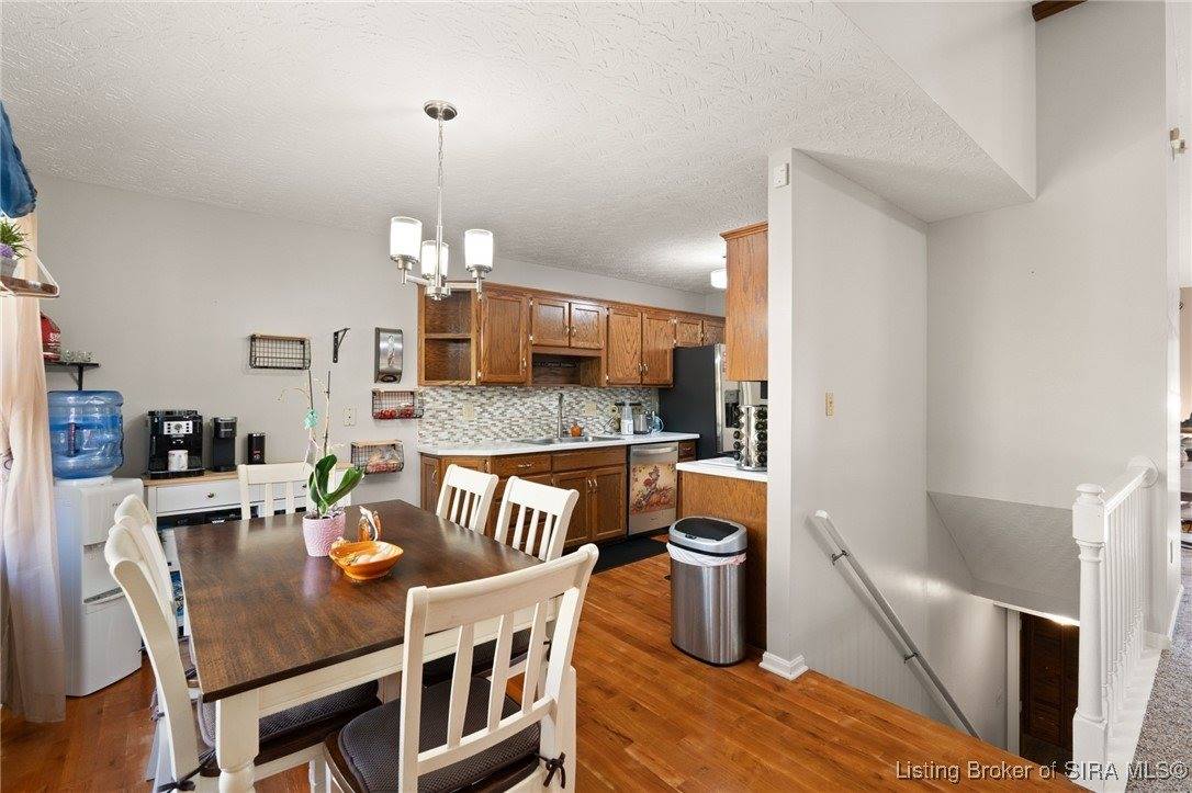 9404 Hunters Ridge Drive, Georgetown, IN 47122