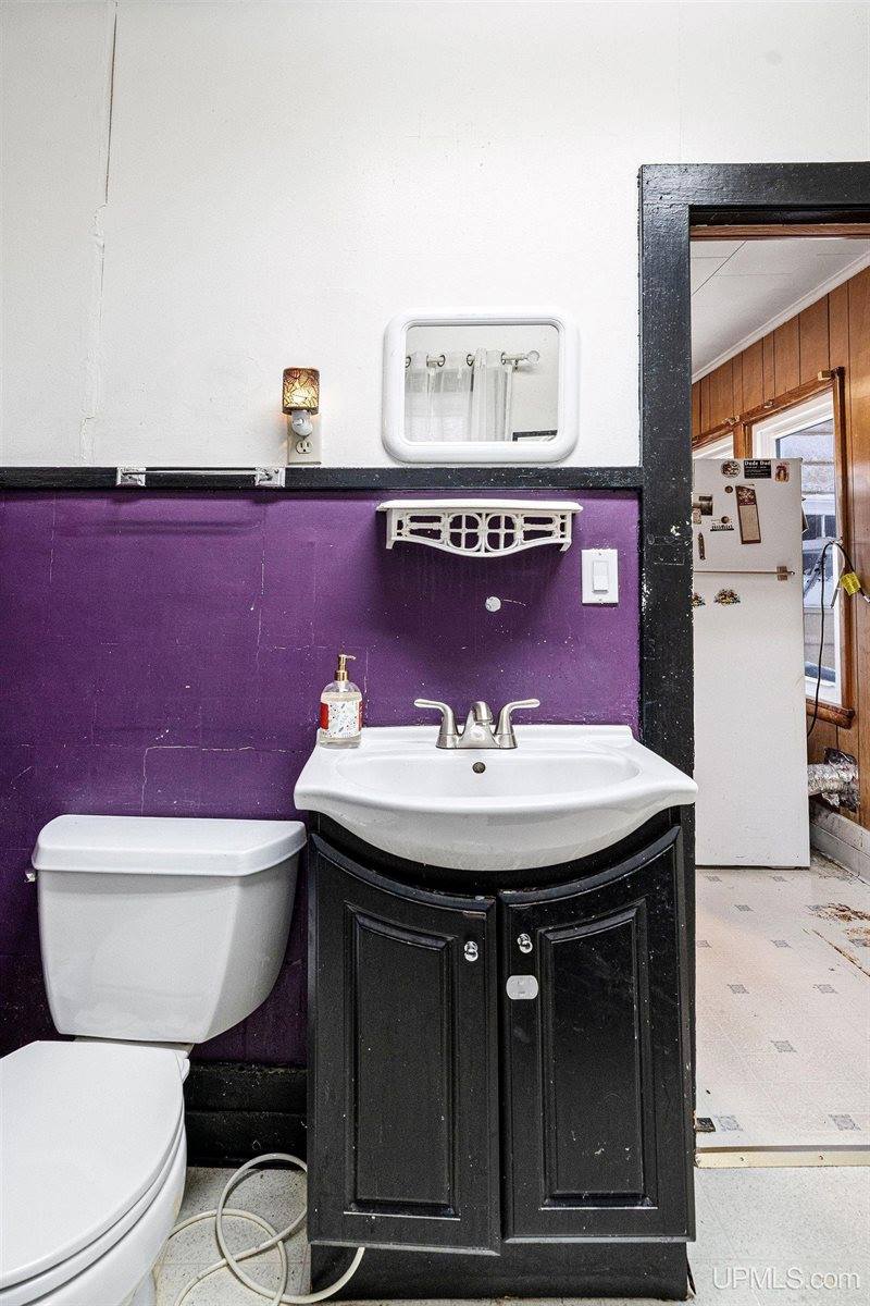 1733 Wilkinson Avenue, Marquette, MI 49855