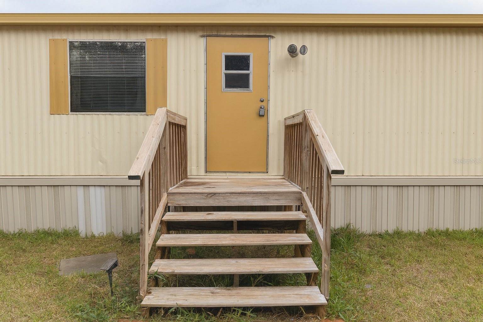 8348 Emmons Avenue, New Port Richey, FL 34653