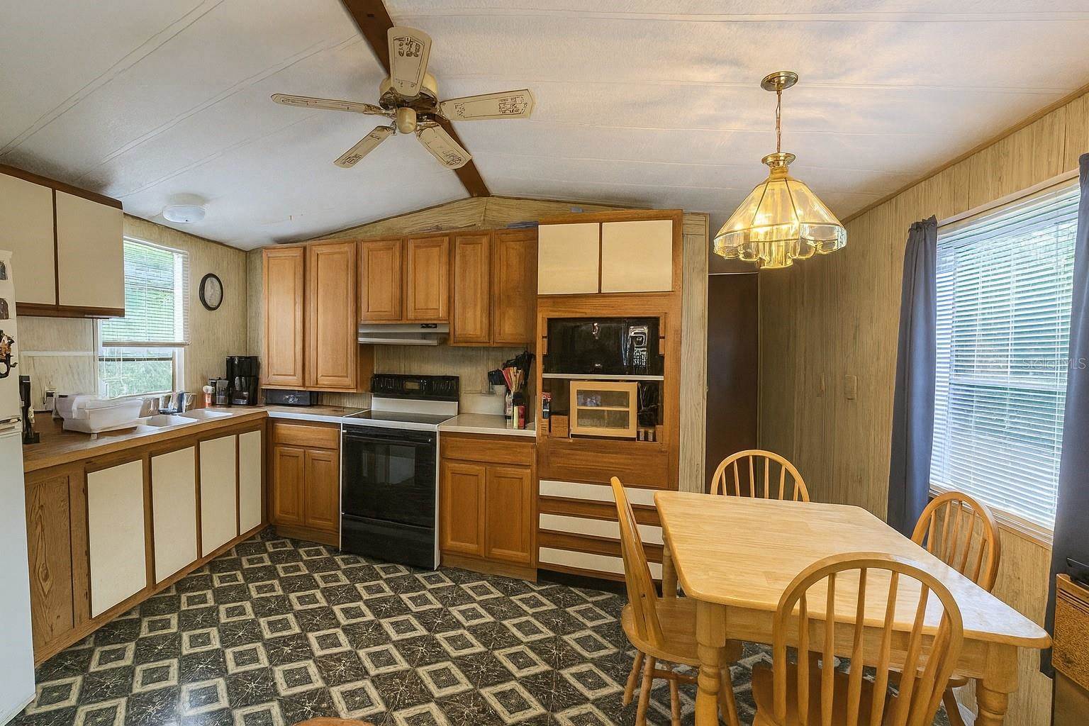 8348 Emmons Avenue, New Port Richey, FL 34653