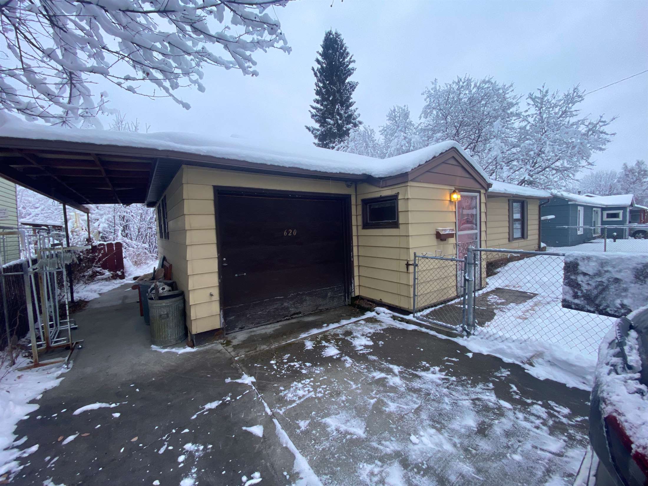 620 Bentley Drive, Fairbanks, AK 99701
