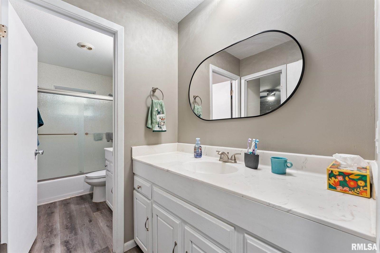 3870 Lexington Court, Bettendorf, IA 52722