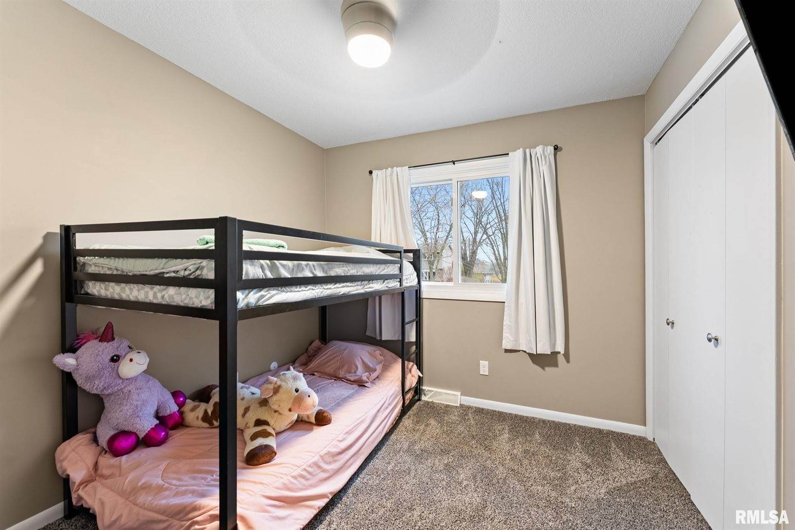 3870 Lexington Court, Bettendorf, IA 52722