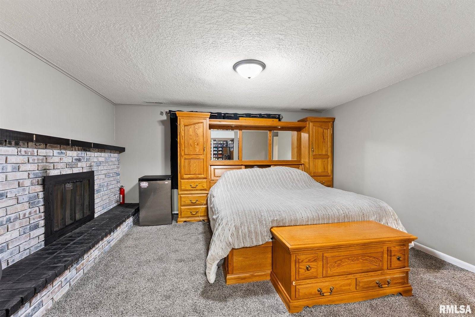 3870 Lexington Court, Bettendorf, IA 52722