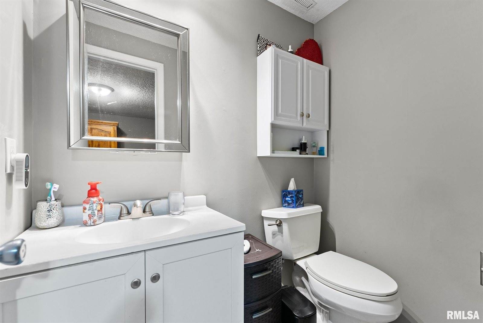 3870 Lexington Court, Bettendorf, IA 52722