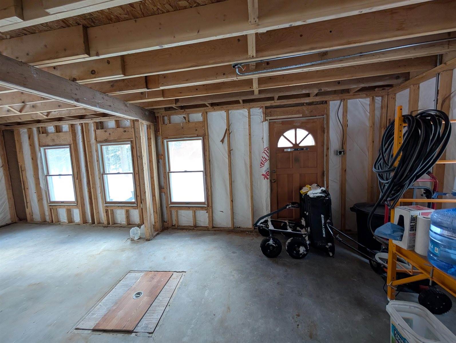 6395 South Lakeshore Drive, Pentwater, MI 49449