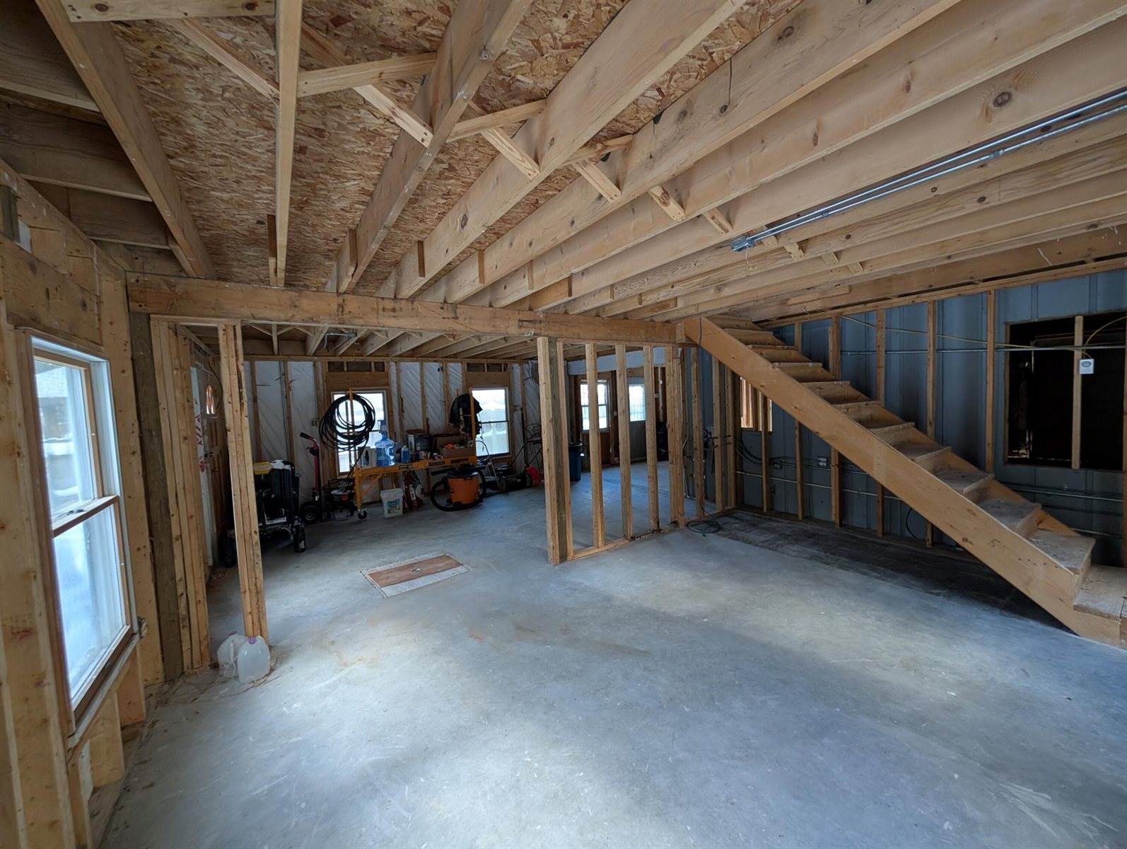 6395 South Lakeshore Drive, Pentwater, MI 49449