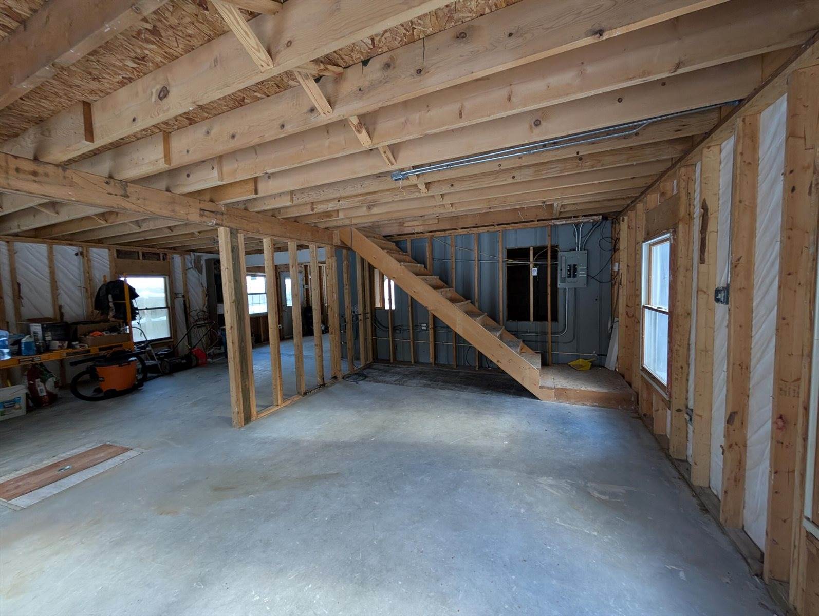 6395 South Lakeshore Drive, Pentwater, MI 49449