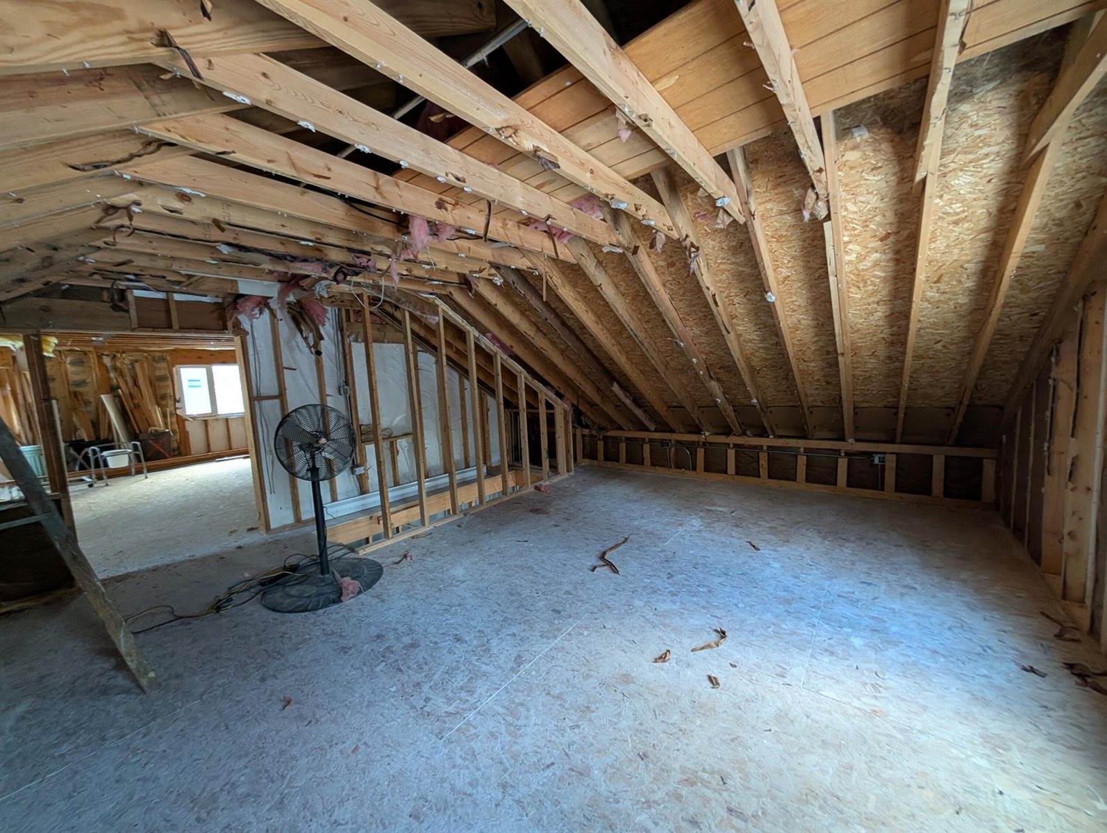 6395 South Lakeshore Drive, Pentwater, MI 49449